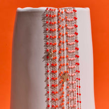 Photo de différent bracelet Gigi Clozeau aux couleurs vitaminé