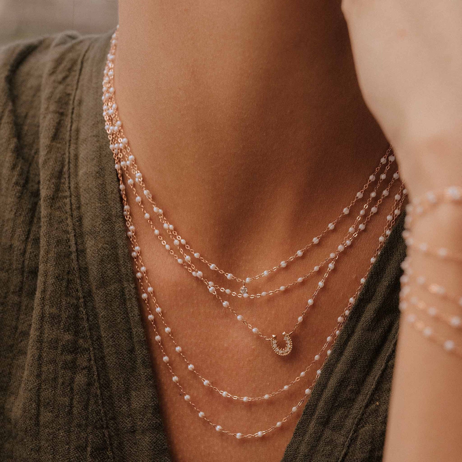 Gigi Clozeau - Collier opale Fer à cheval, diamants, or jaune, 42 cm