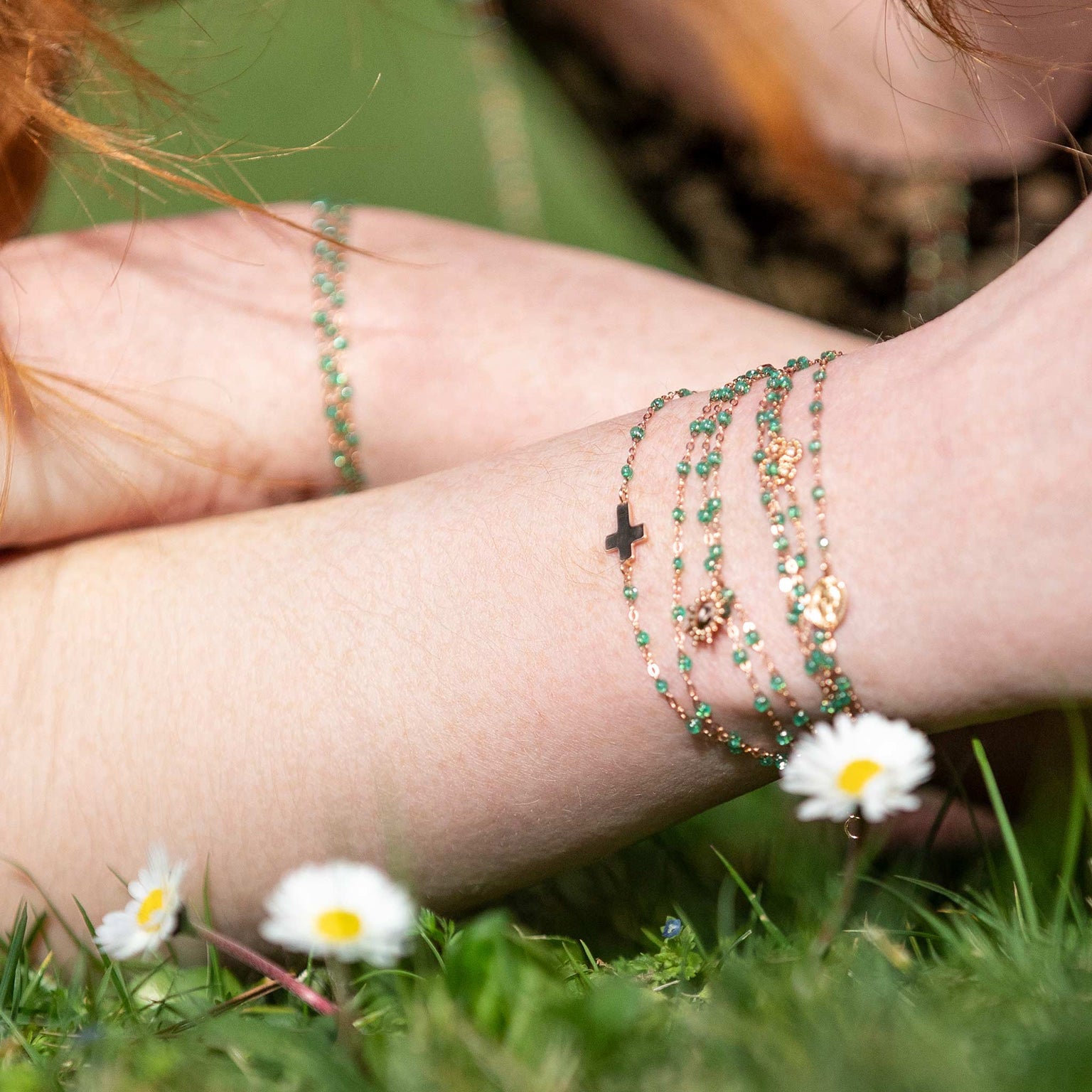 Gigi Clozeau - Cross Charm Classic Gigi Mint Bracelet, Yellow Gold, 17 cm