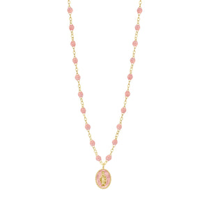 Gigi Clozeau - Collier Madone résine blush, or jaune, 42 cm